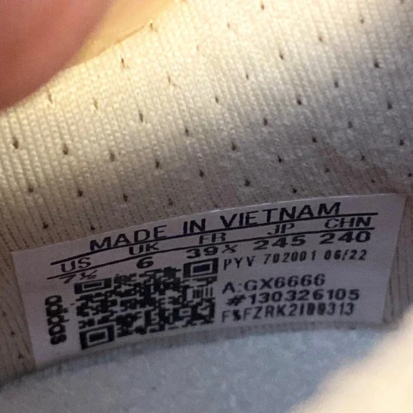 adidas Women's Athletic Shoes Beige with Peach Accents - Picture 3 of 16